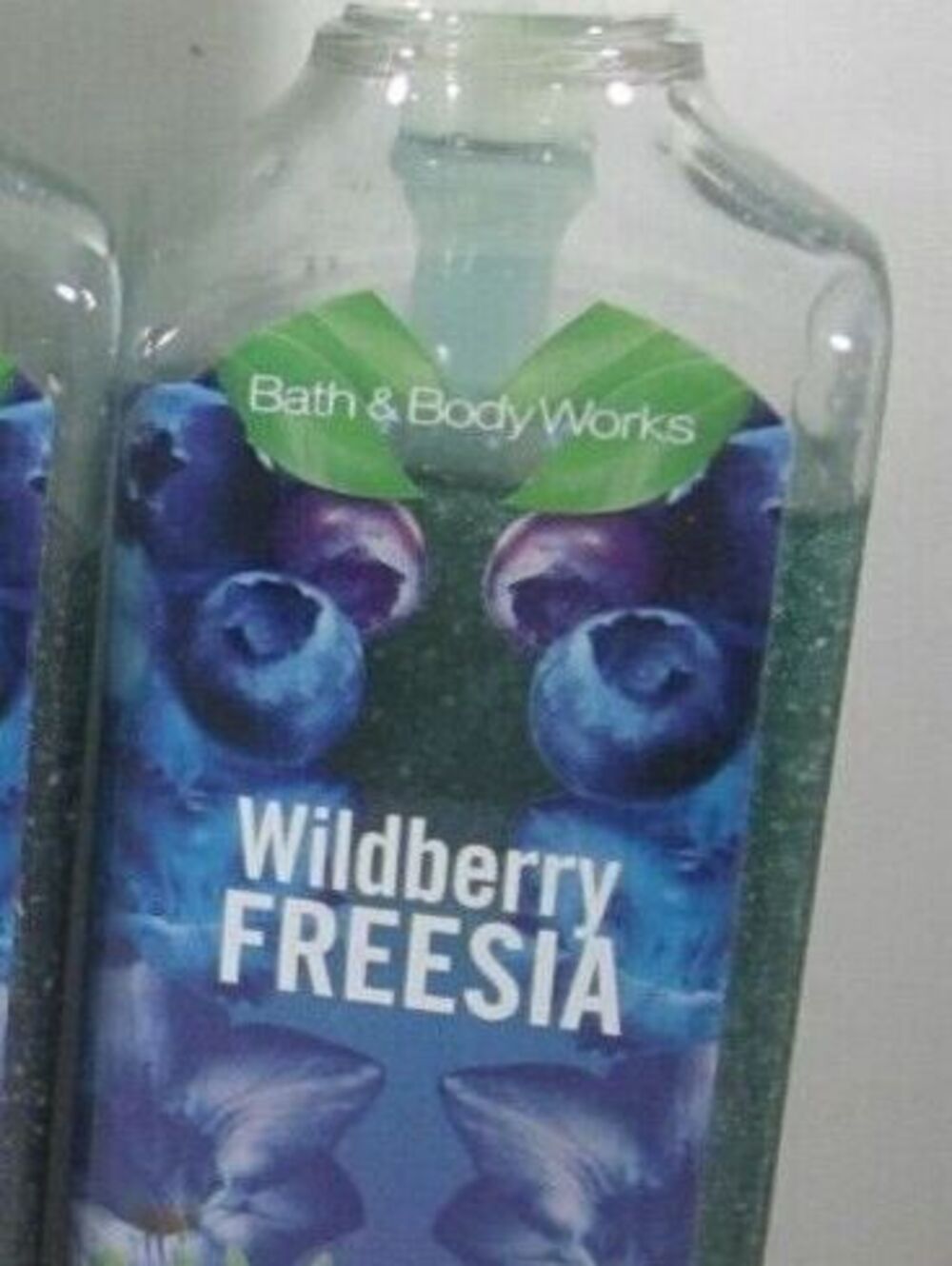 NEW Bath & Body Works Deep Cleansing Hand Soap Wildberry Freesia